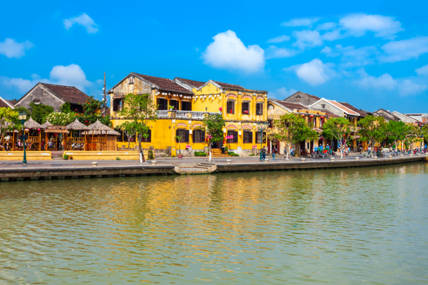 Hoi an Ancient Town Riverfront (4)